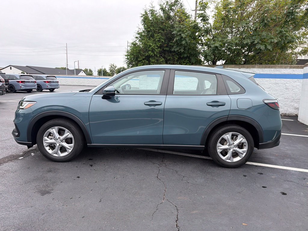 Certified 2024 Honda HR-V LX image 2