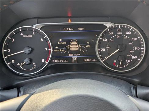 Certified 2024 Nissan Sentra SR FWD image 11