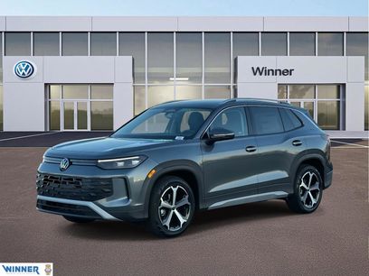 New 2026 Volkswagen Tiguan SE