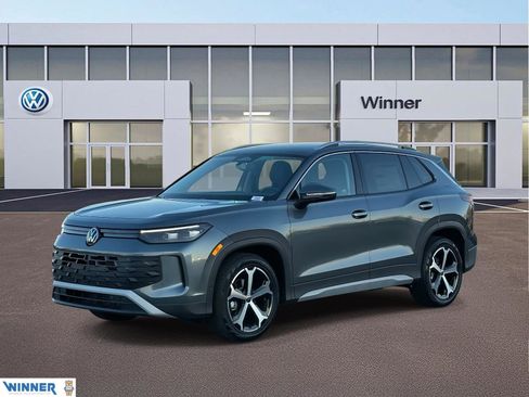 New 2026 Volkswagen Tiguan SE image 1