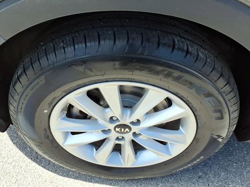 Used 2020 Kia Sorento LX w/ LX I4 Convenience Package FWD image 10