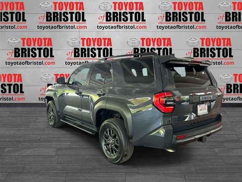 New 2026 Toyota 4Runner SR5 AWD/4WD image 6