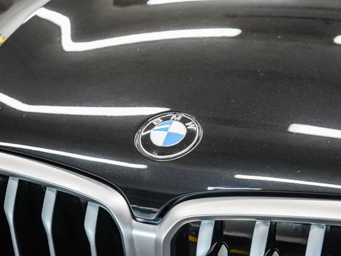 Used 2023 BMW X6 xDrive40i w/ Climate Comfort Package image 8