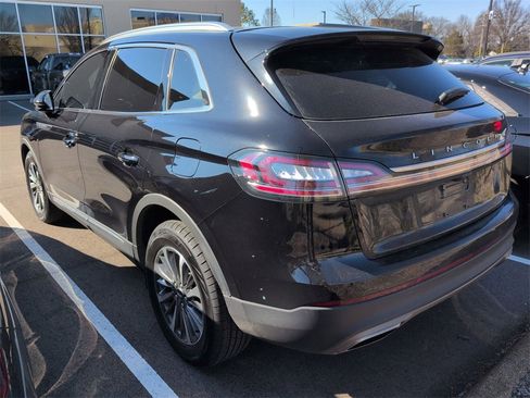 Used 2023 Lincoln Nautilus AWD w/ Premium Package image 2