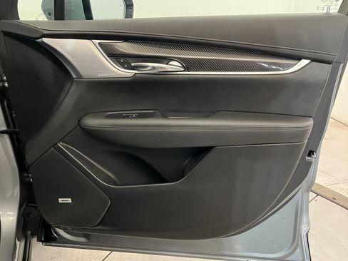 Certified 2024 Cadillac XT6 Sport w/ Technology Package image 24