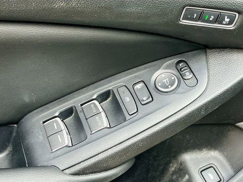 Used 2019 Honda Accord EX-L image 17