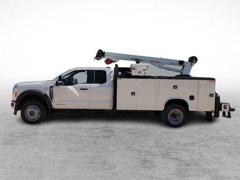 New 2025 Ford F550 4x4 SuperCab Super Duty image 6