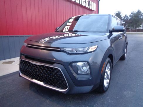 Used 2020 Kia Soul S image 10