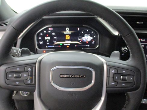 New 2026 GMC Sierra 1500 Denali w/ Denali Reserve Package image 39