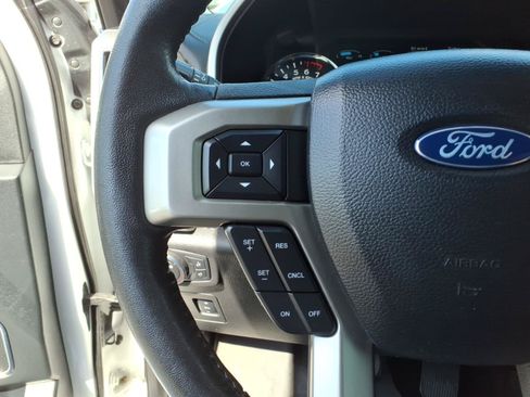 Used 2020 Ford F150 Lariat w/ Equipment Group 502A Luxury AWD/4WD image 18