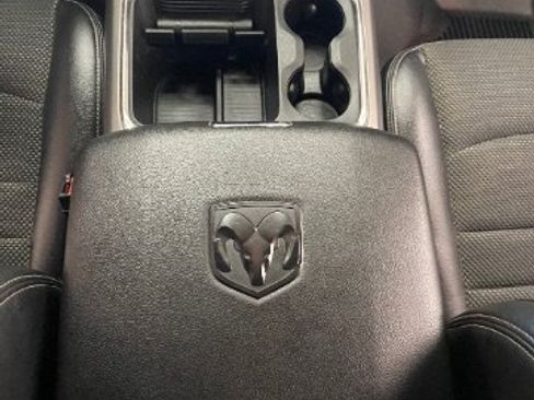 Used 2018 RAM 2500 Big Horn w/ Sport Appearance Group AWD/4WD image 16