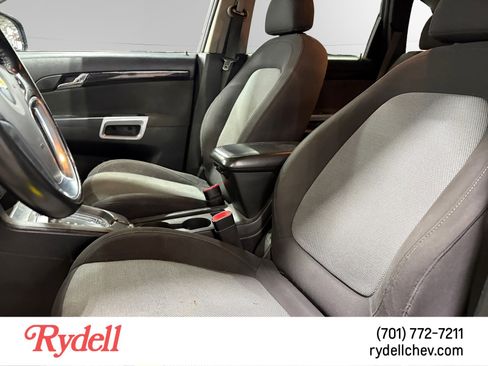 Used 2014 Chevrolet Captiva Sport LS image 10