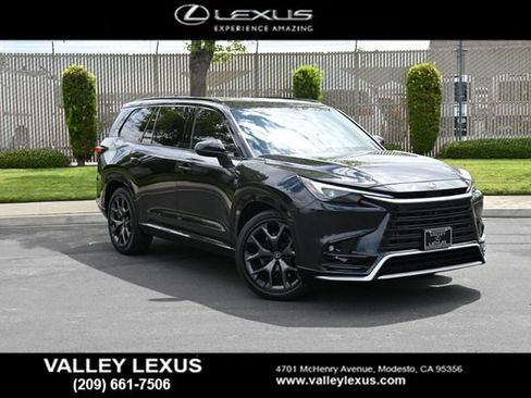Used 2025 Lexus TX 500h AWD w/ Technology Package image 1
