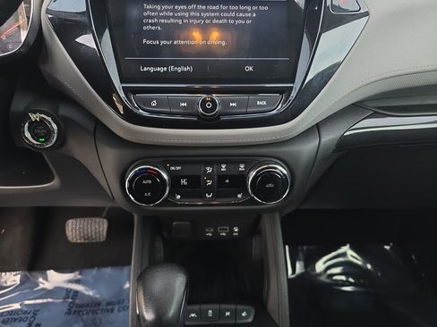 Used 2021 Chevrolet TrailBlazer LT w/ Premium Seating Package image 20