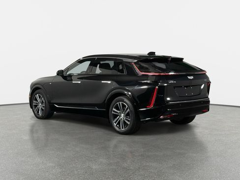 Used 2024 Cadillac Lyriq Luxury RWD image 9