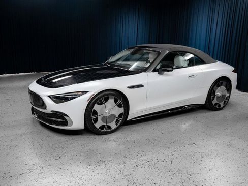 Certified 2026 Mercedes-Benz Maybach SL 680 image 3