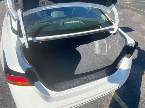 Used 2025 Nissan Altima 2.5 SV w/ SV Special Edition Package image 26