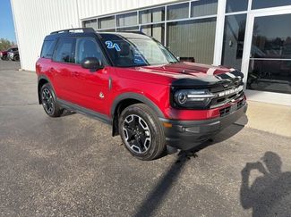 Used 2021 Ford Bronco Sport Outer Banks w/ Outer Banks Package AWD/4WD video 3