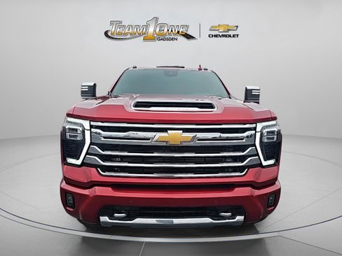 Used 2025 Chevrolet Silverado 2500 High Country w/ Technology Package image 2