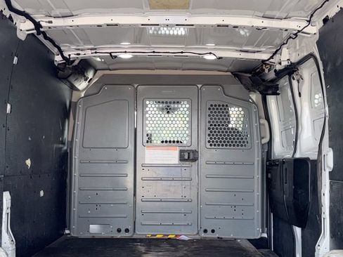 Used 2019 Ford Transit 250 130 Low Roof RWD image 15
