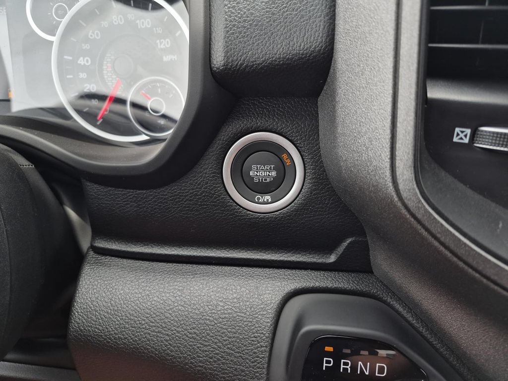 New 2026 RAM 1500 Tradesman AWD/4WD image 18