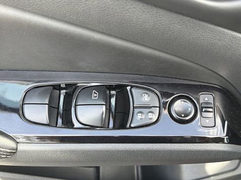 Certified 2023 Nissan Altima 2.5 SV FWD image 14