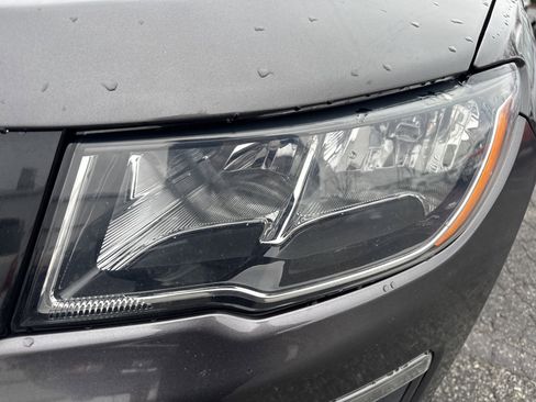 Used 2019 Jeep Compass Trailhawk w/ Leather Interior Group image 6