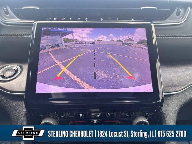 Used 2022 Jeep Grand Cherokee Overland w/ Luxury Tech Group IV AWD/4WD image 33