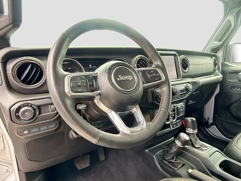 Used 2023 Jeep Wrangler Unlimited Sahara AWD/4WD image 12