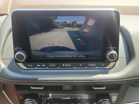 Certified 2023 Nissan Rogue SV w/ SV Premium B Package FWD image 19