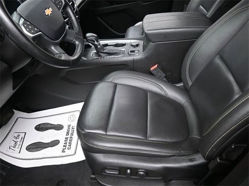Used 2023 Chevrolet Traverse LT image 15
