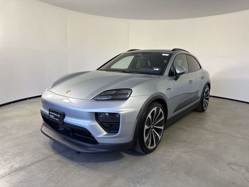 Certified 2025 Porsche Macan 4 Electric image 1