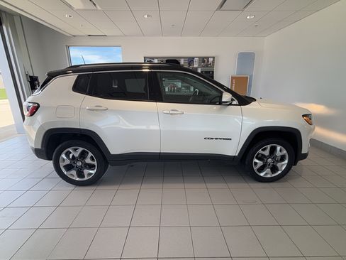 Used 2020 Jeep Compass Limited AWD/4WD image 7
