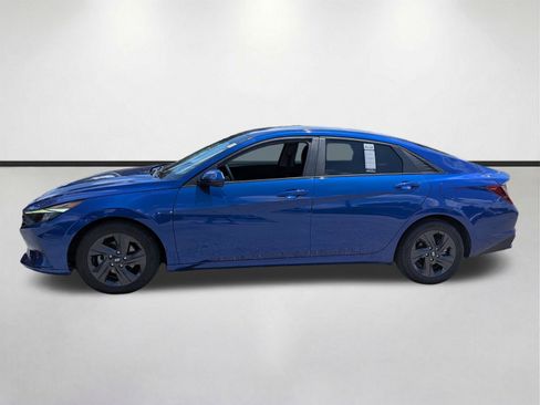 Used 2022 Hyundai Elantra SEL w/ Cargo Package FWD image 7
