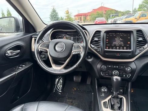 Used 2016 Jeep Cherokee Limited AWD/4WD image 8