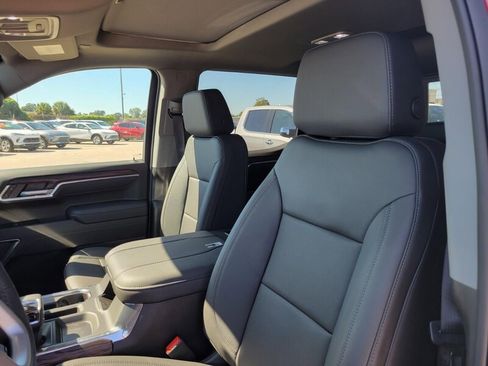 New 2026 GMC Sierra 1500 SLT w/ SLT Premium Plus Package image 12