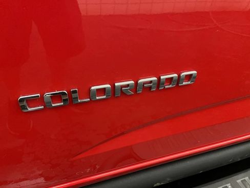 Used 2017 Chevrolet Colorado Z71 AWD/4WD image 23