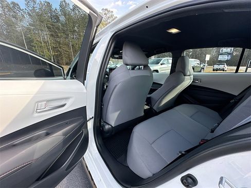 Used 2024 Toyota Corolla SE image 17