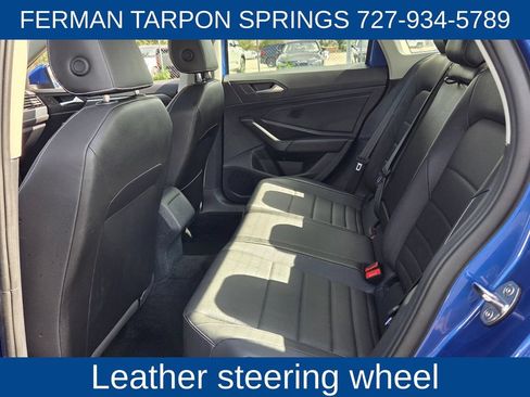 Used 2024 Volkswagen Jetta SE FWD image 14