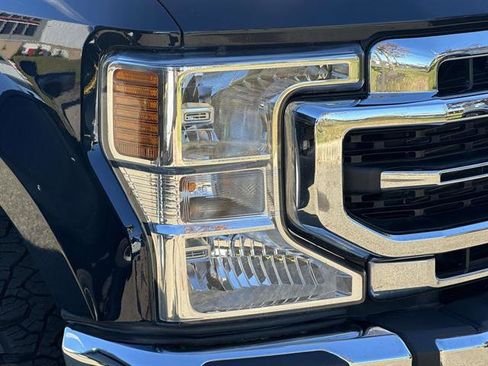 Used 2022 Ford F350 Lariat w/ Lariat Value Package image 8