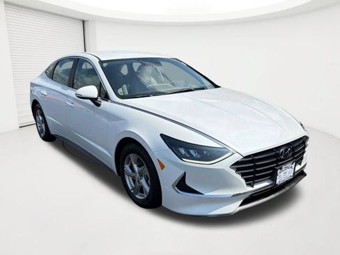 Used 2022 Hyundai Sonata SE FWD image 3