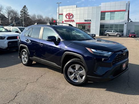 Used 2025 Toyota RAV4 XLE w/ Convenience Package image 1