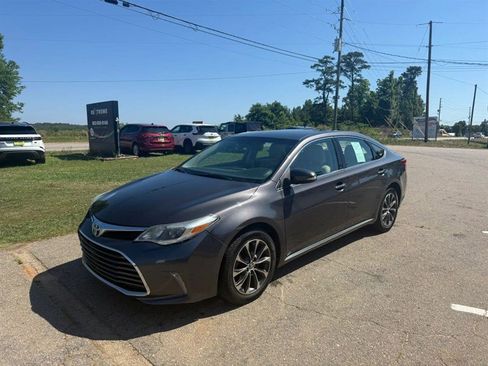 Used 2016 Toyota Avalon XLE FWD image 9