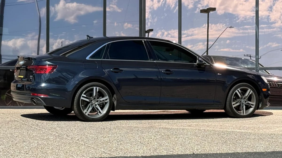 Used 2018 Audi A4 2.0T Ultra Premium Plus w/ Premium Plus Package FWD image 13