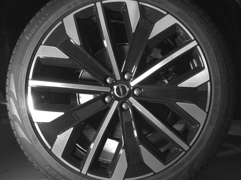Certified 2026 Volvo XC90 B6 Ultra AWD/4WD image 27