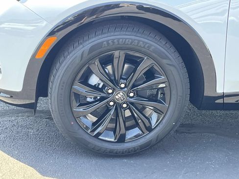 New 2026 Buick Envista Sport Touring w/ Convenience I Package FWD image 11