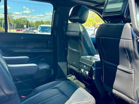 Used 2019 Ford Expedition Max Limited w/ Texas Edition Package image 13
