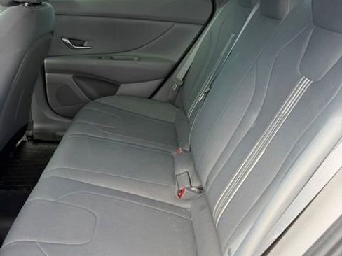 Used 2022 Hyundai Elantra SEL w/ Cargo Package FWD image 18