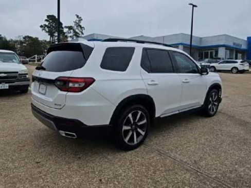 Used 2023 Honda Pilot Elite image 8