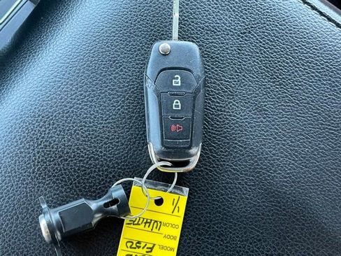 Used 2020 Ford F150 XLT image 35